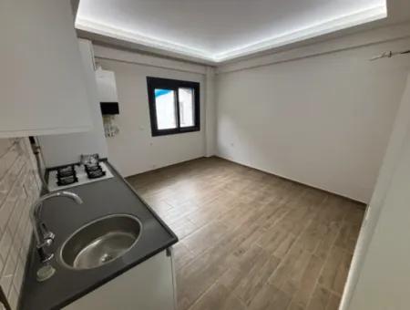 İzmir Seferihisar Camikebir’de 1+1 Güzel Konumda Daire