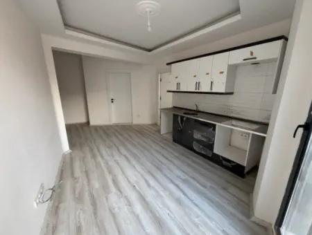 İzmir Seferihisar Turabiye’de 1+1 Güzel Konumda Daire