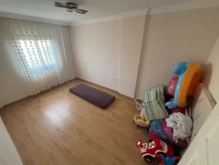 Seferihisar Bengiler’de Cadde Üzerinde   2+1 Ara Kat Daire