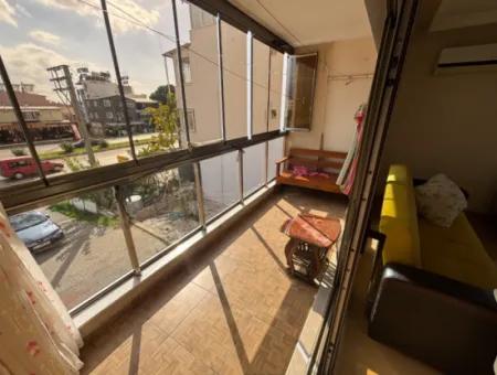 Seferihisar Bengiler’de Cadde Üzerinde   2+1 Ara Kat Daire