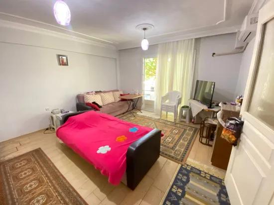 İzmir Seferihisar Mersin Alanı Mahallesi’nde Geniş Bahçeli 2+1 Satılık Daire