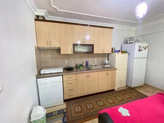 İzmir Seferihisar Mersin Alanı Mahallesi’nde Geniş Bahçeli 2+1 Satılık Daire