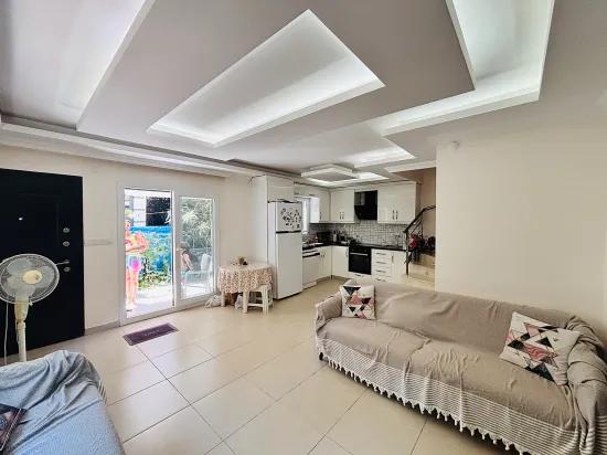 İzmir Seferihisar Payamlı Mahallesi'nde Bahçeli 2+1 Satılık Yazlık Villa
